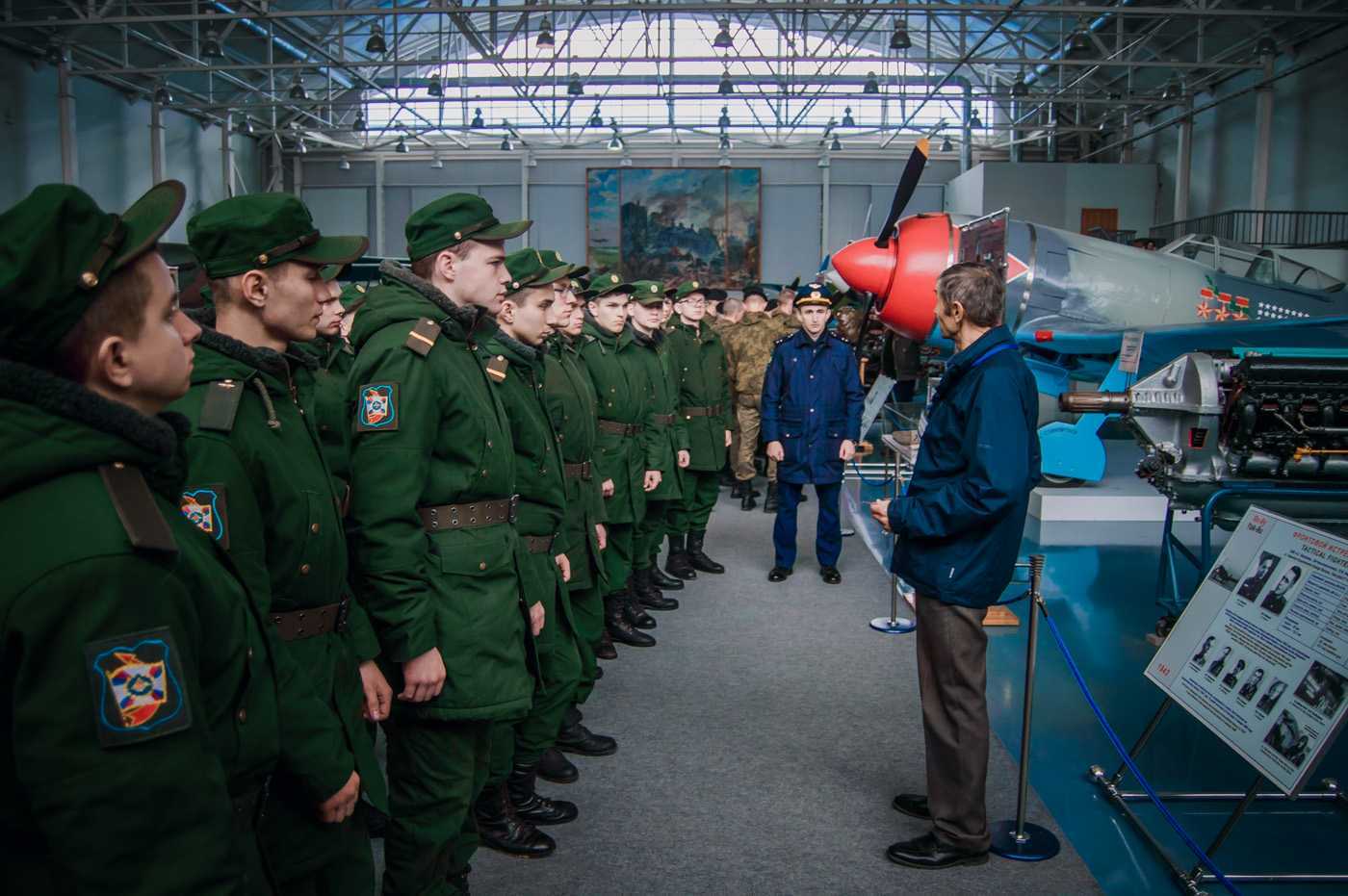 Аэродромное обеспечение: большой пост про то, что там, на земле, делают самолёту / хабр